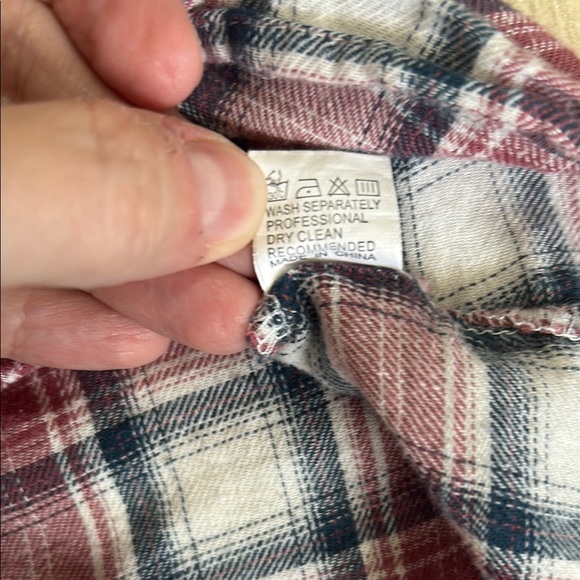 Red Plaid Long Sleeve Button Down Shirt Single Pocket Fall Autumn 🍂 Thanksgiving - Picture 8 of 8